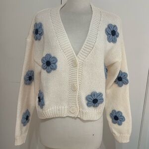 V-Neck Button flower cardigan